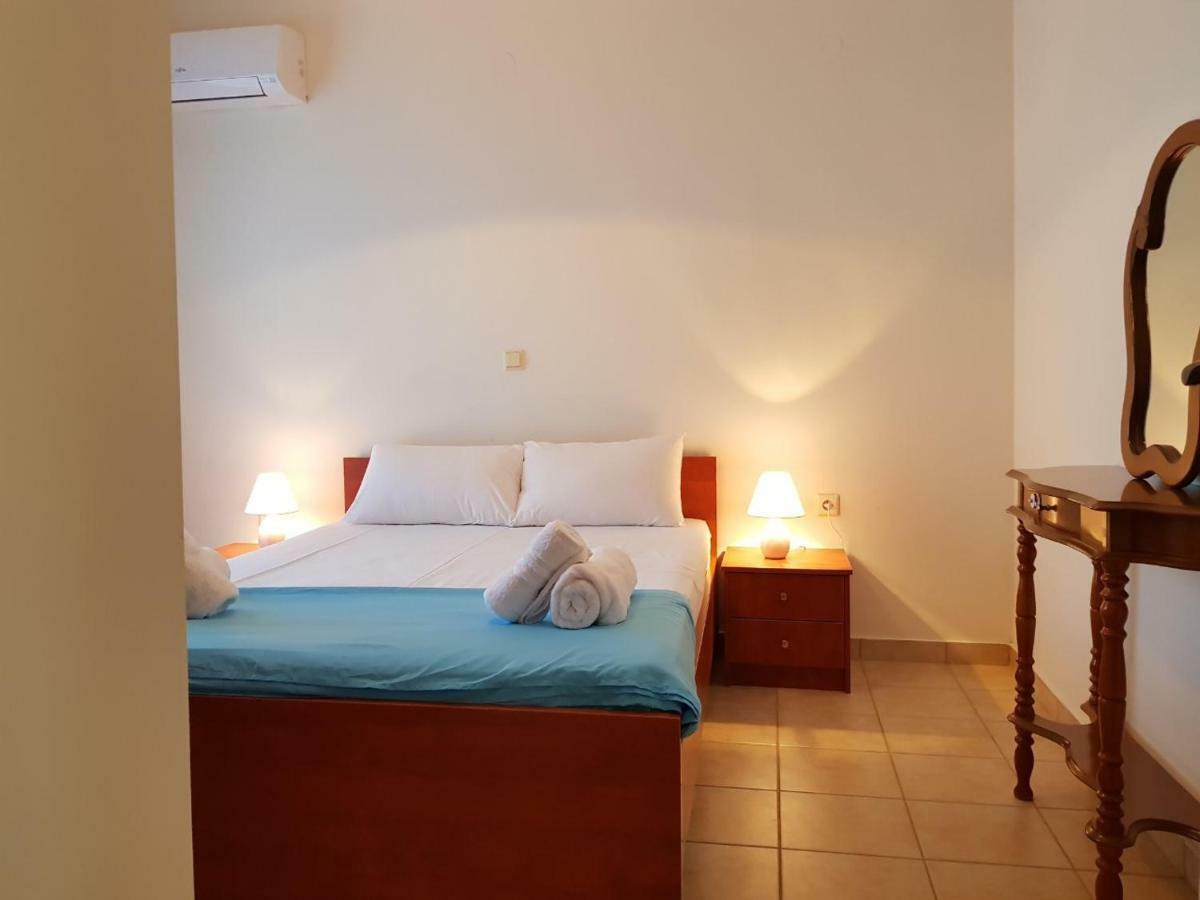 Dionysia Rooms Lefkáda Exterior foto